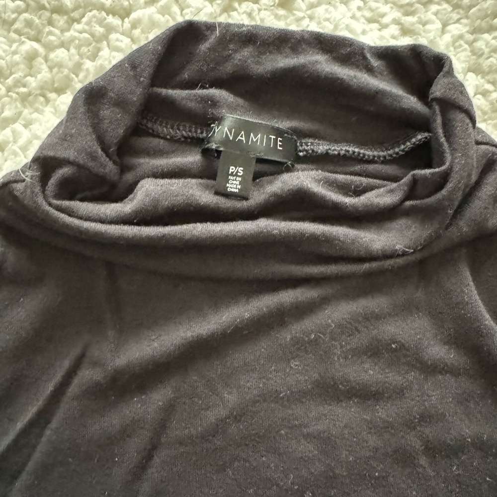 Turtle neck - Picture 2 of 2